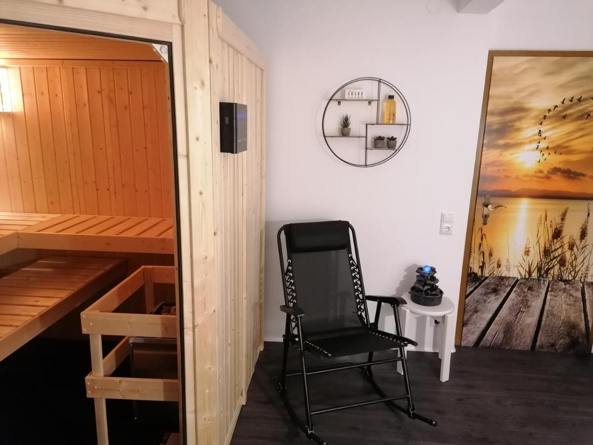 Ferienwohnung Christine Mit Sauna Und Whirlpool Utzerath Exterior foto